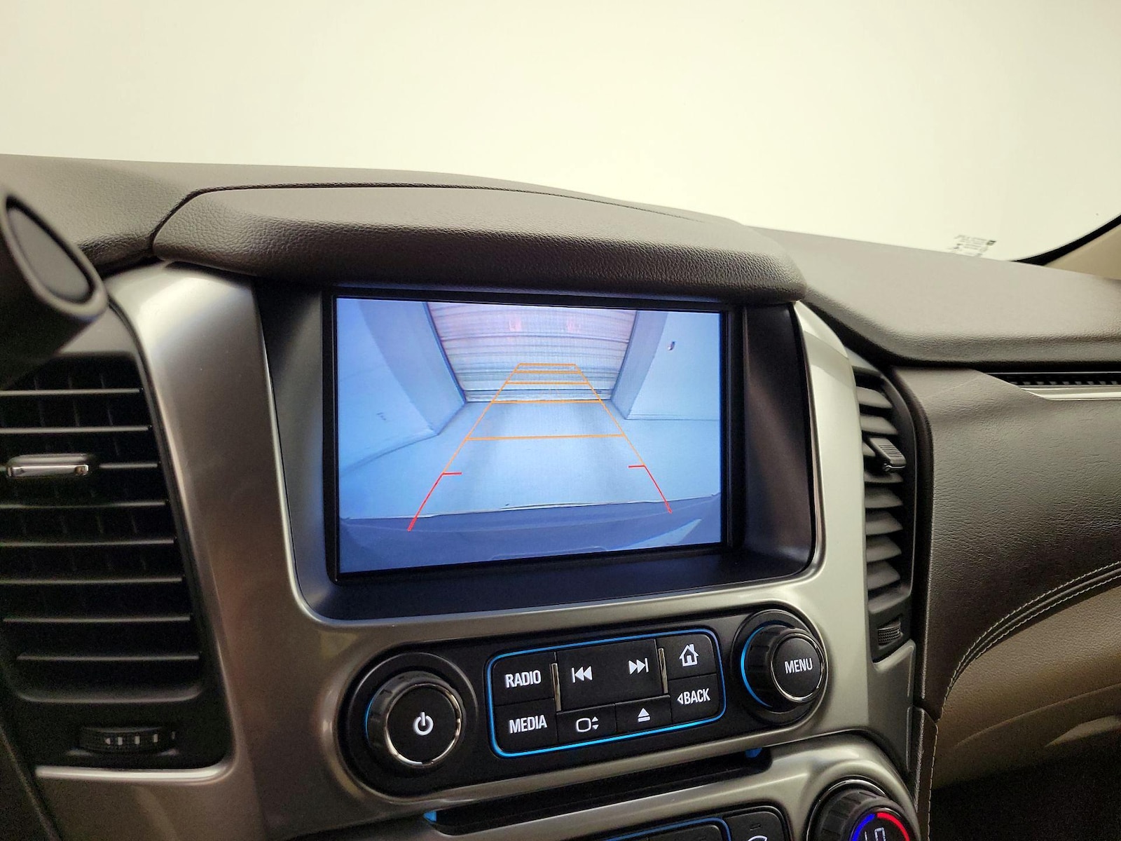 2016 Chevrolet Tahoe LTZ - Photo 16