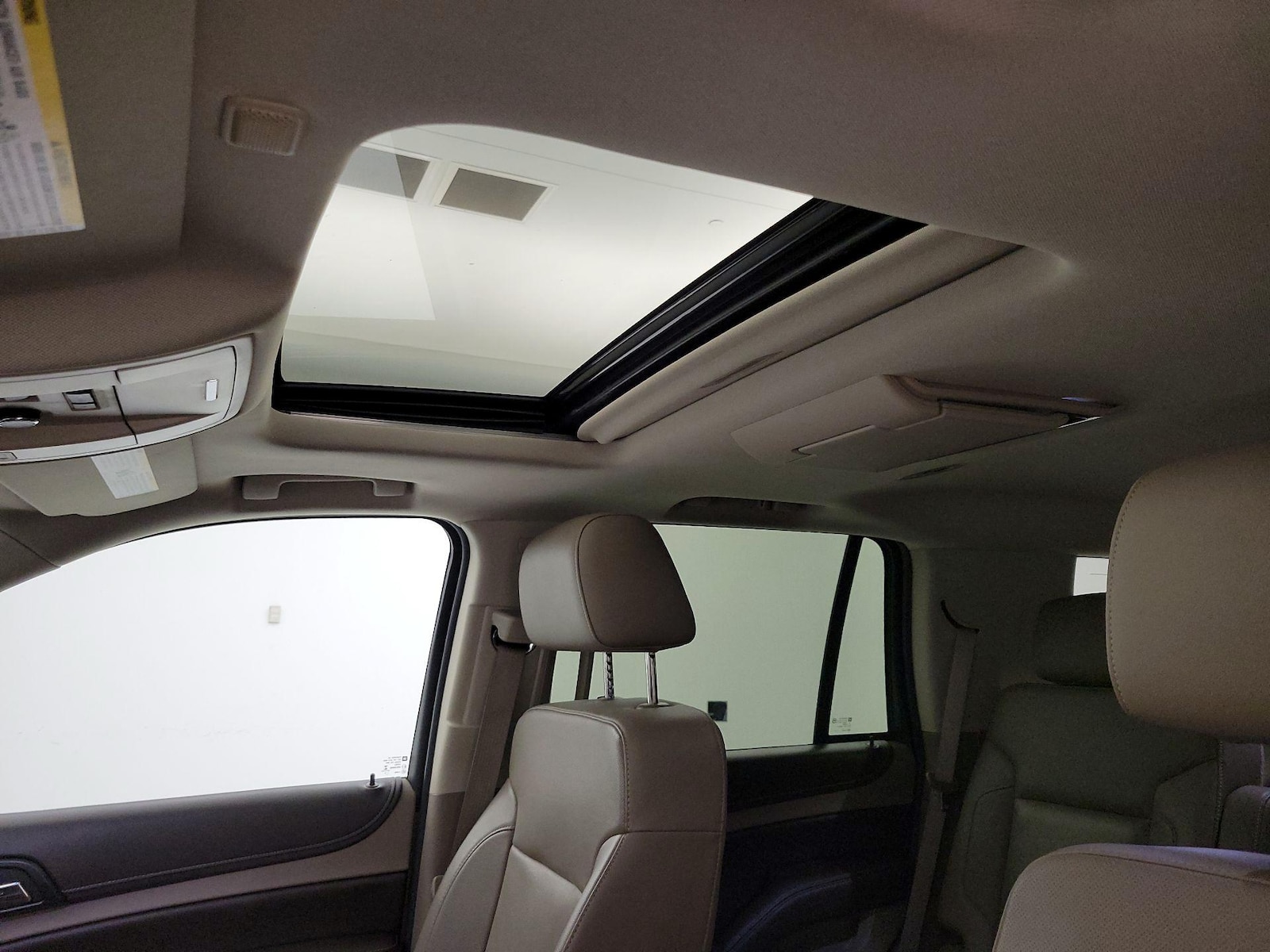 2016 Chevrolet Tahoe LTZ - Photo 21