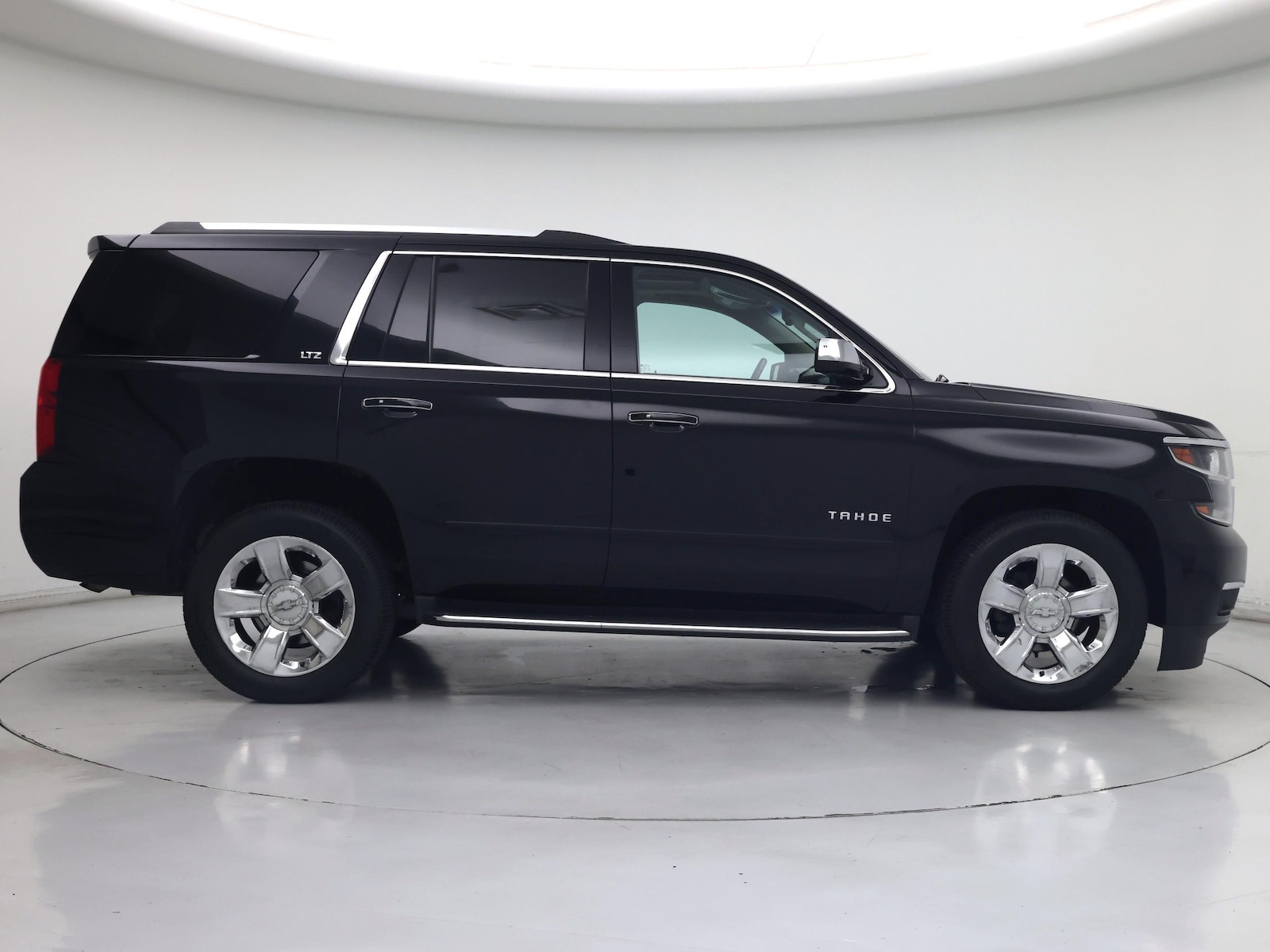 2016 Chevrolet Tahoe LTZ - Photo 8