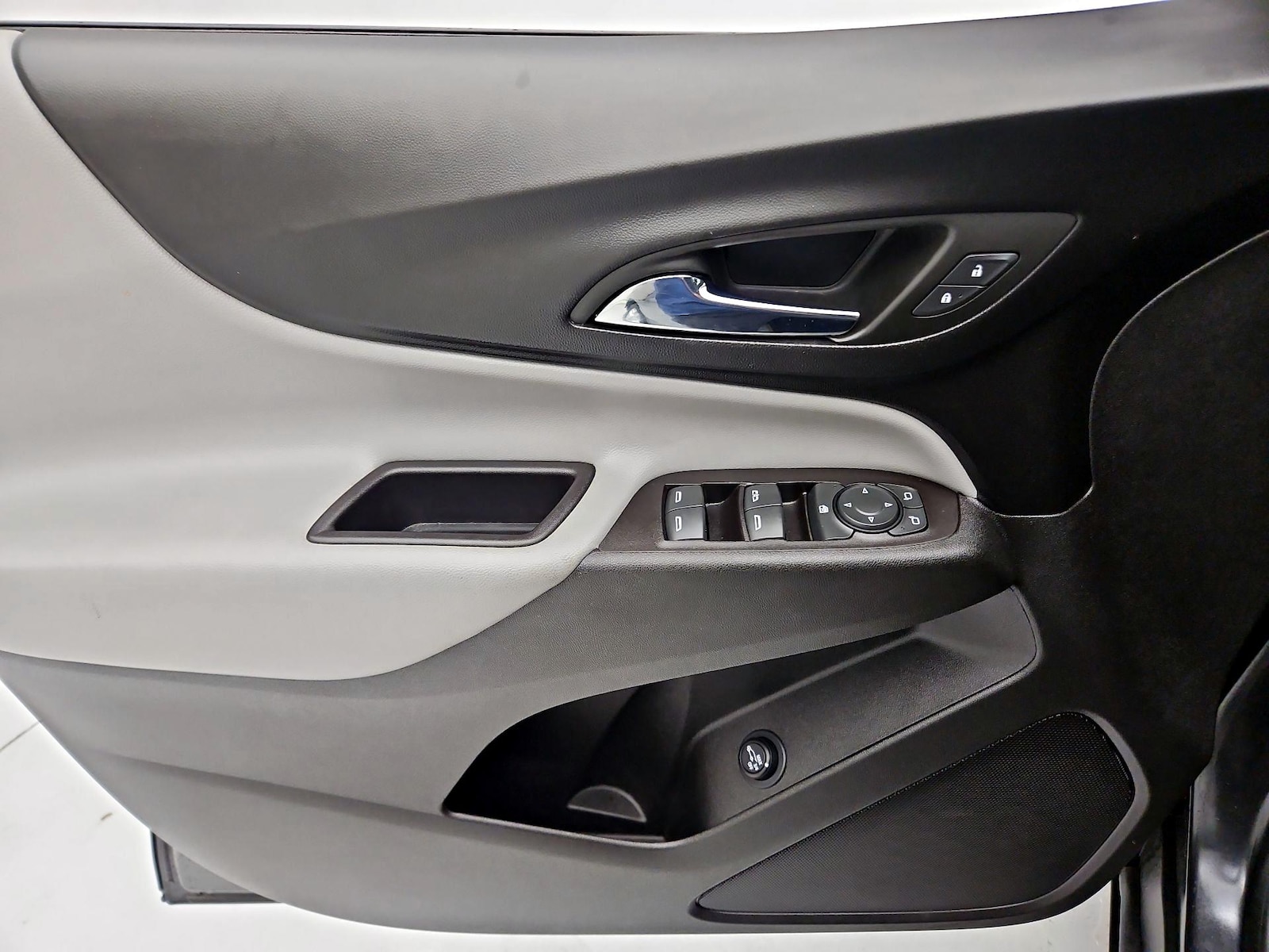 2022 Chevrolet Equinox LT - Photo 13