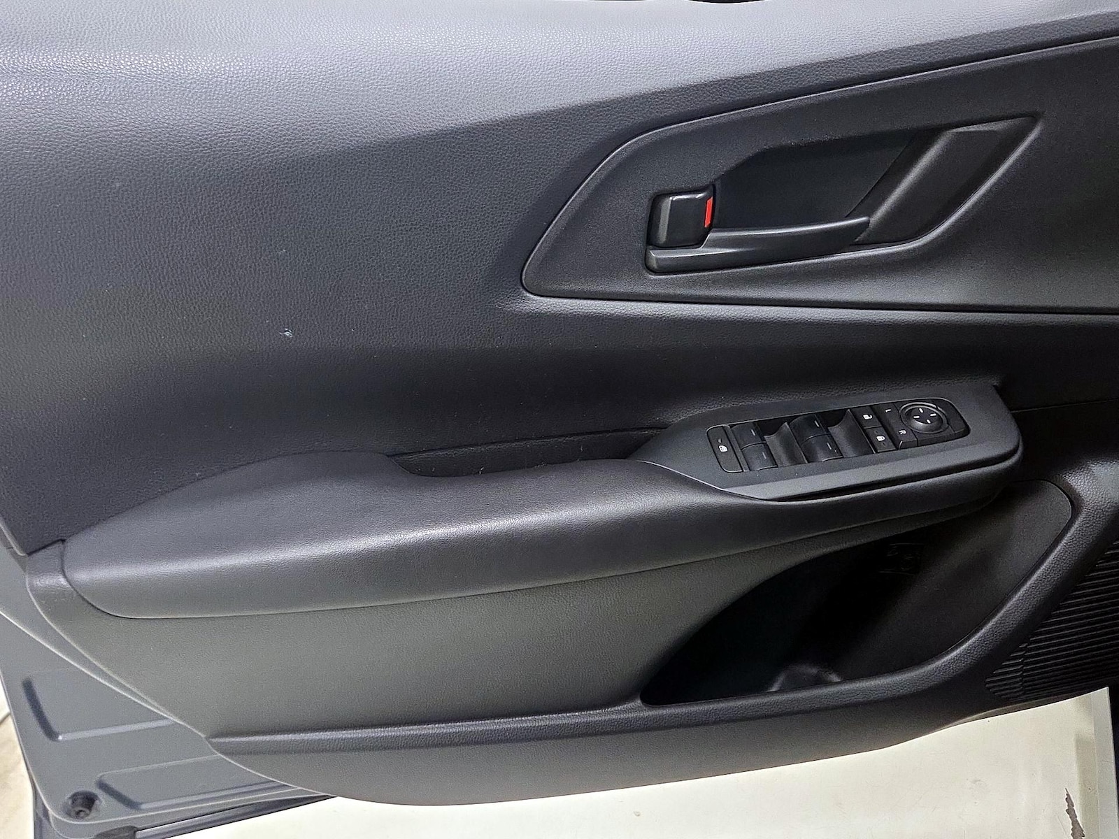 2023 Toyota Prius Prime SE - Photo 13