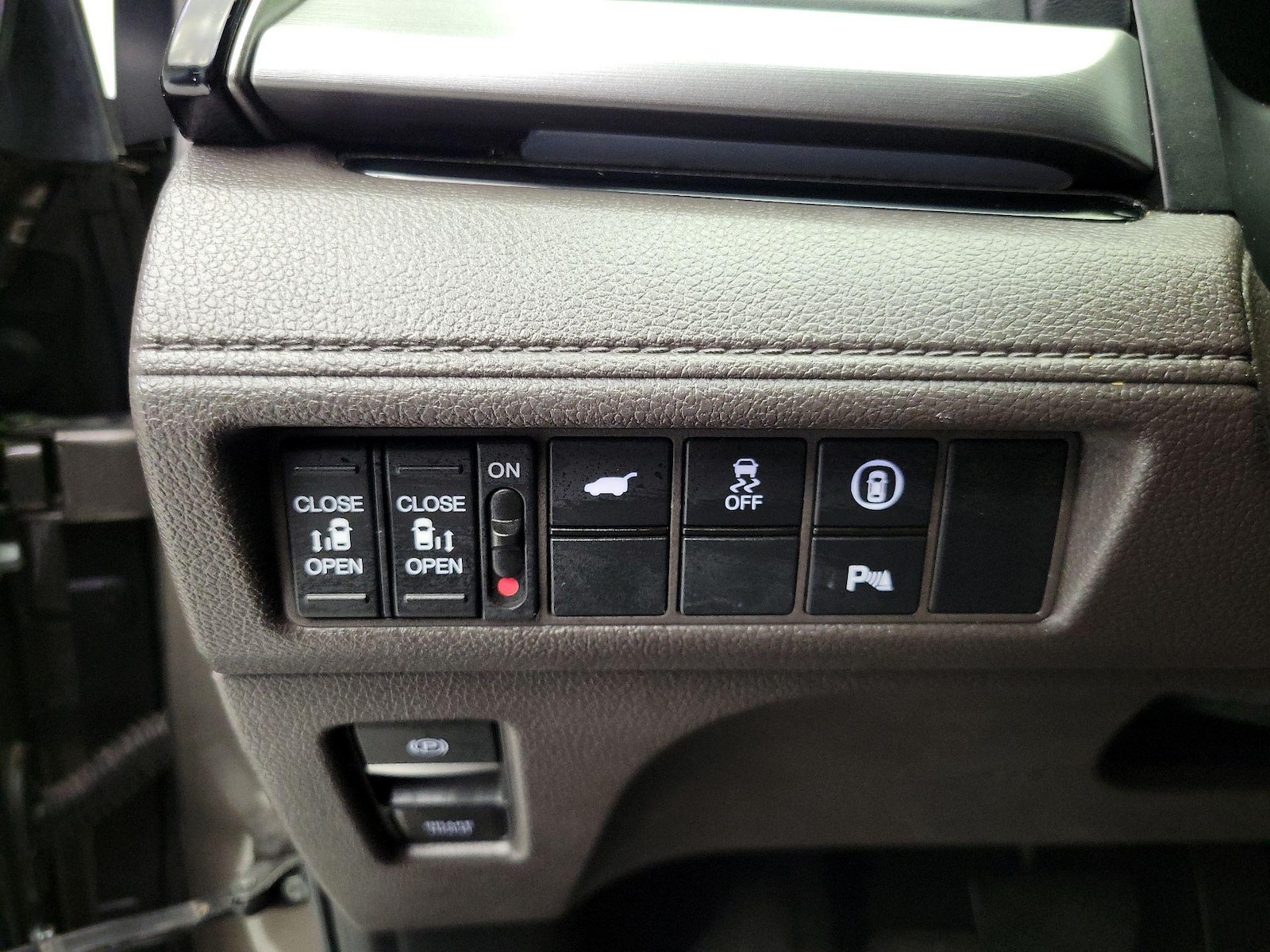 2021 Honda Odyssey Touring - Photo 14