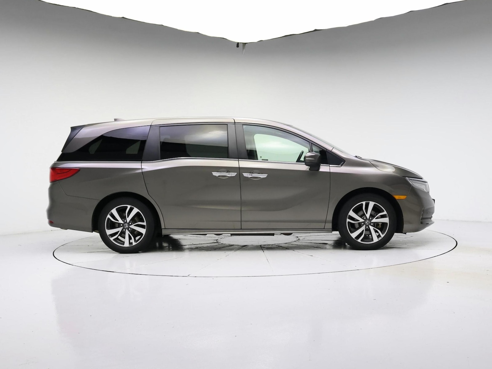 2021 Honda Odyssey Touring - Photo 8