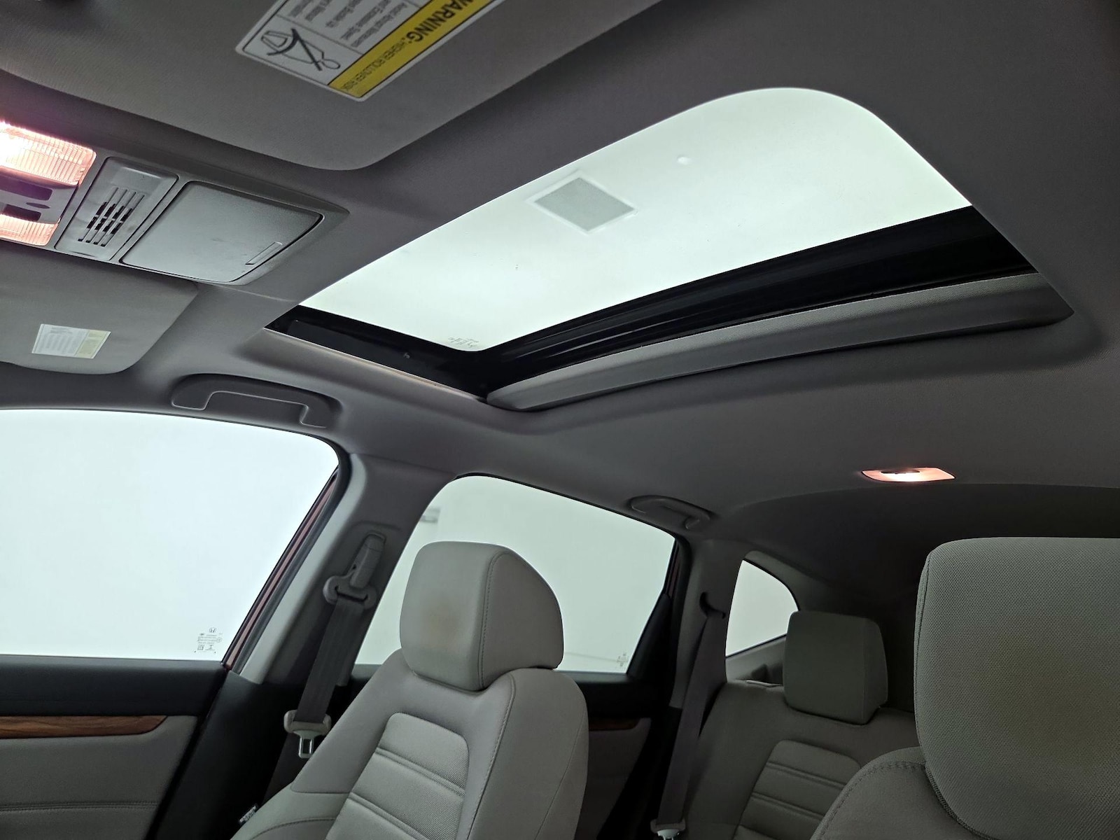 Sunroof(s) & Overhead Airbags