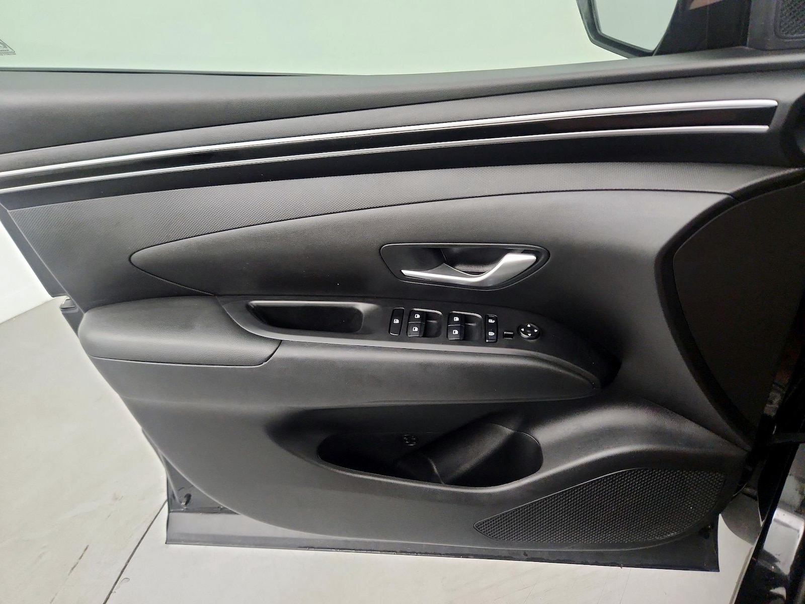 2024 Hyundai Santa Cruz SE - Photo 11
