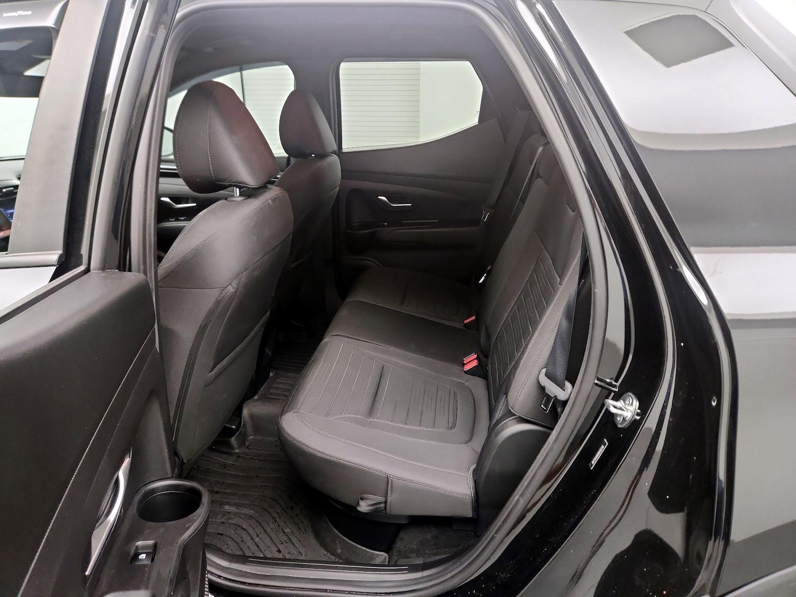 2024 Hyundai Santa Cruz SE - Photo 18