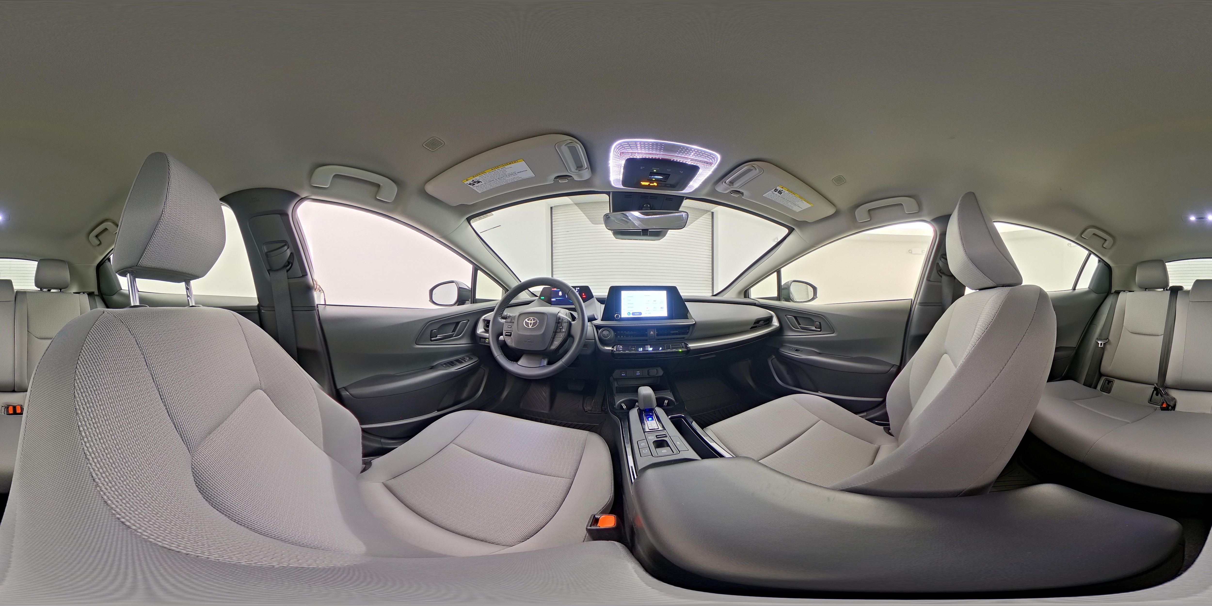 2026 Toyota Prius LE - Photo 24