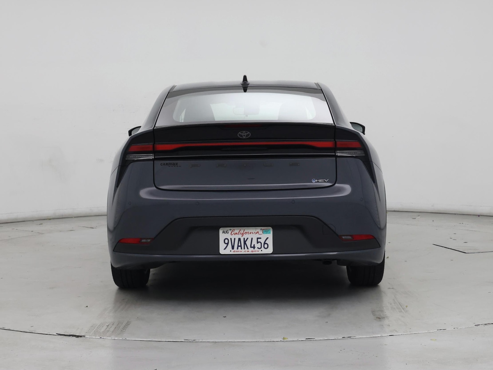2026 Toyota Prius LE - Photo 7