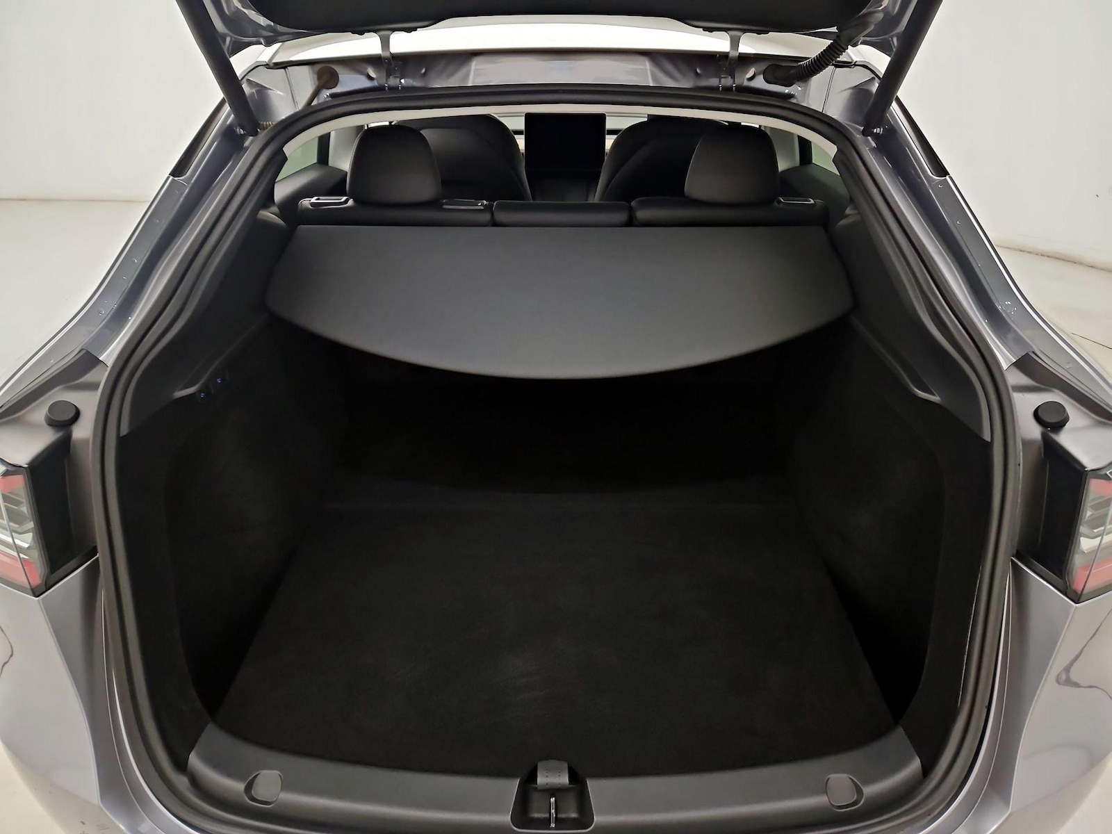 2025 Tesla Model Y Performance - Photo 21