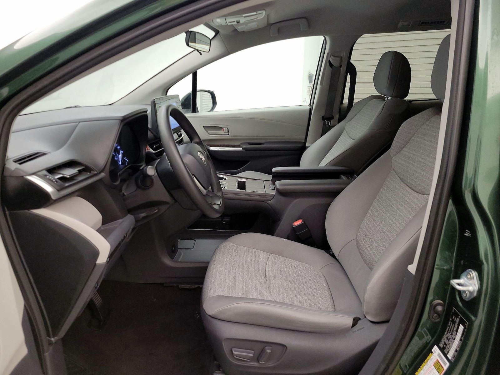 Power Seat(s) & Side Airbags