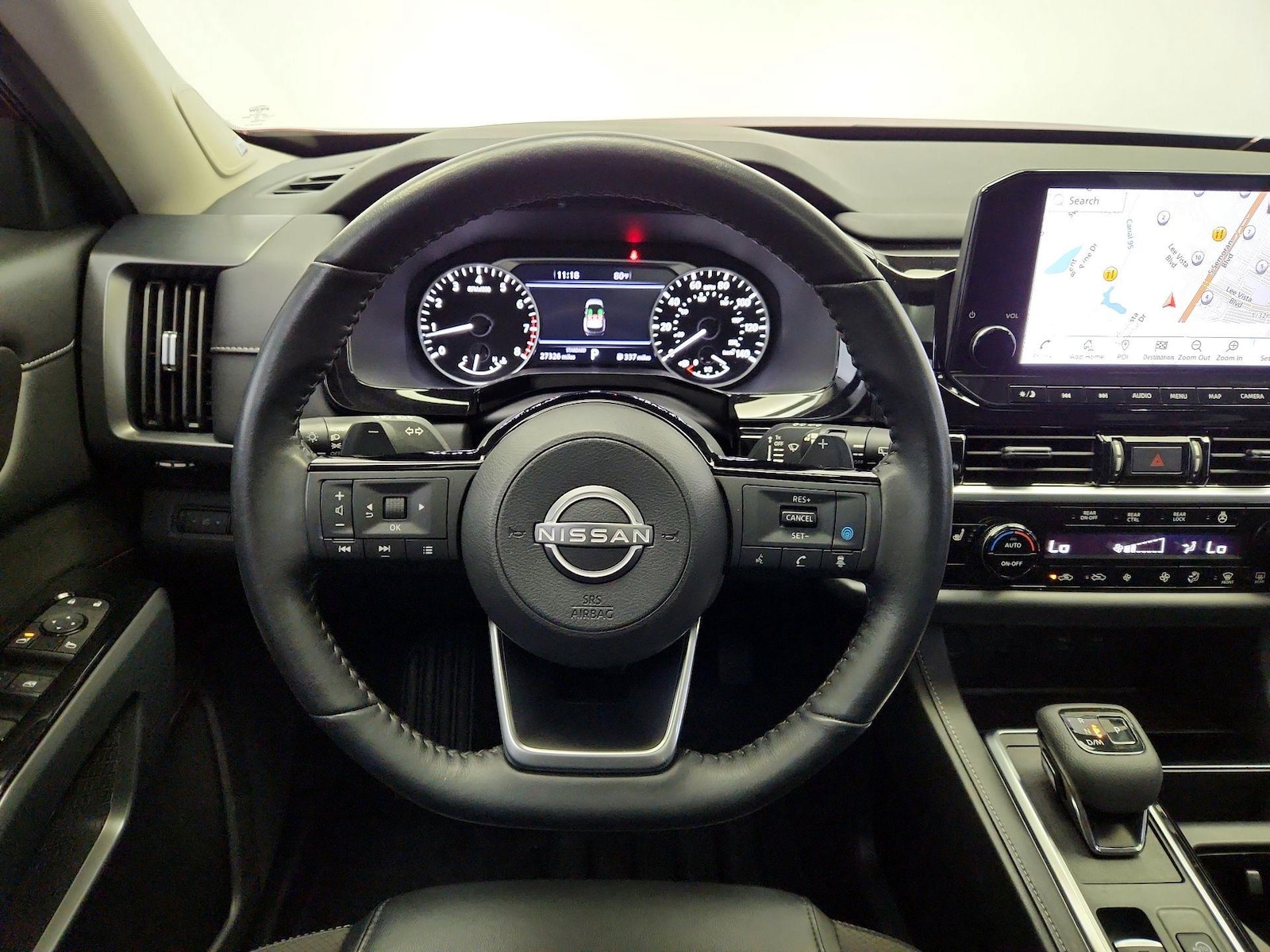 2023 Nissan Pathfinder SL - Photo 11