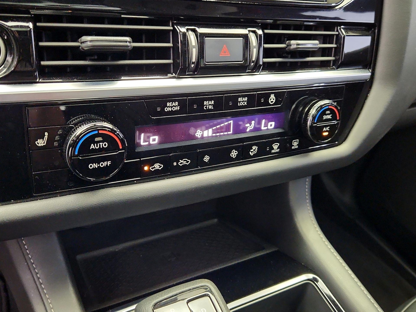 2023 Nissan Pathfinder SL - Photo 18