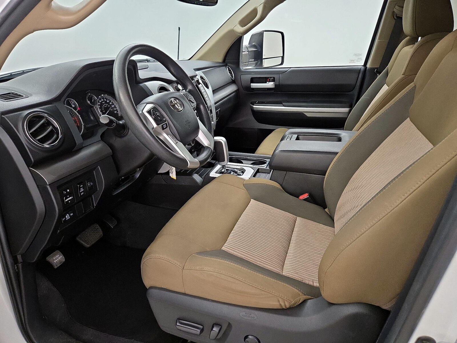 Power Seat(s) & Side Airbags