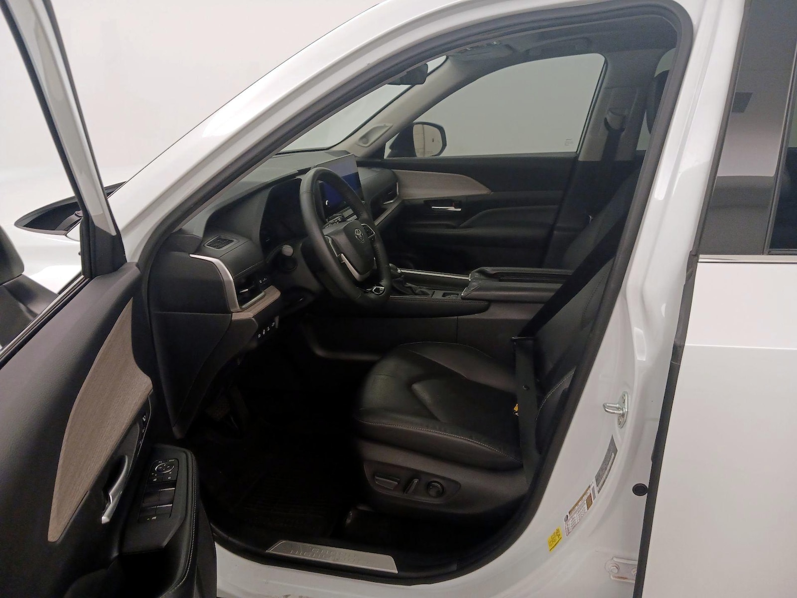 2024 Toyota Grand Highlander Limited - Photo 12