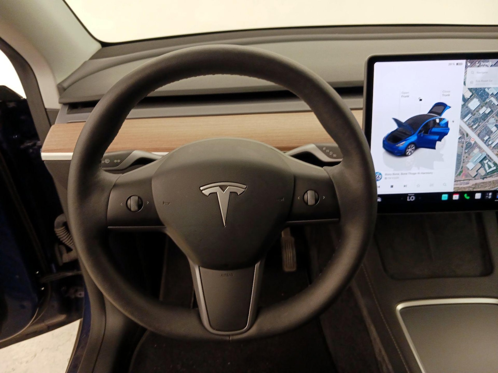 2023 Tesla Model Y Long Range - Photo 11