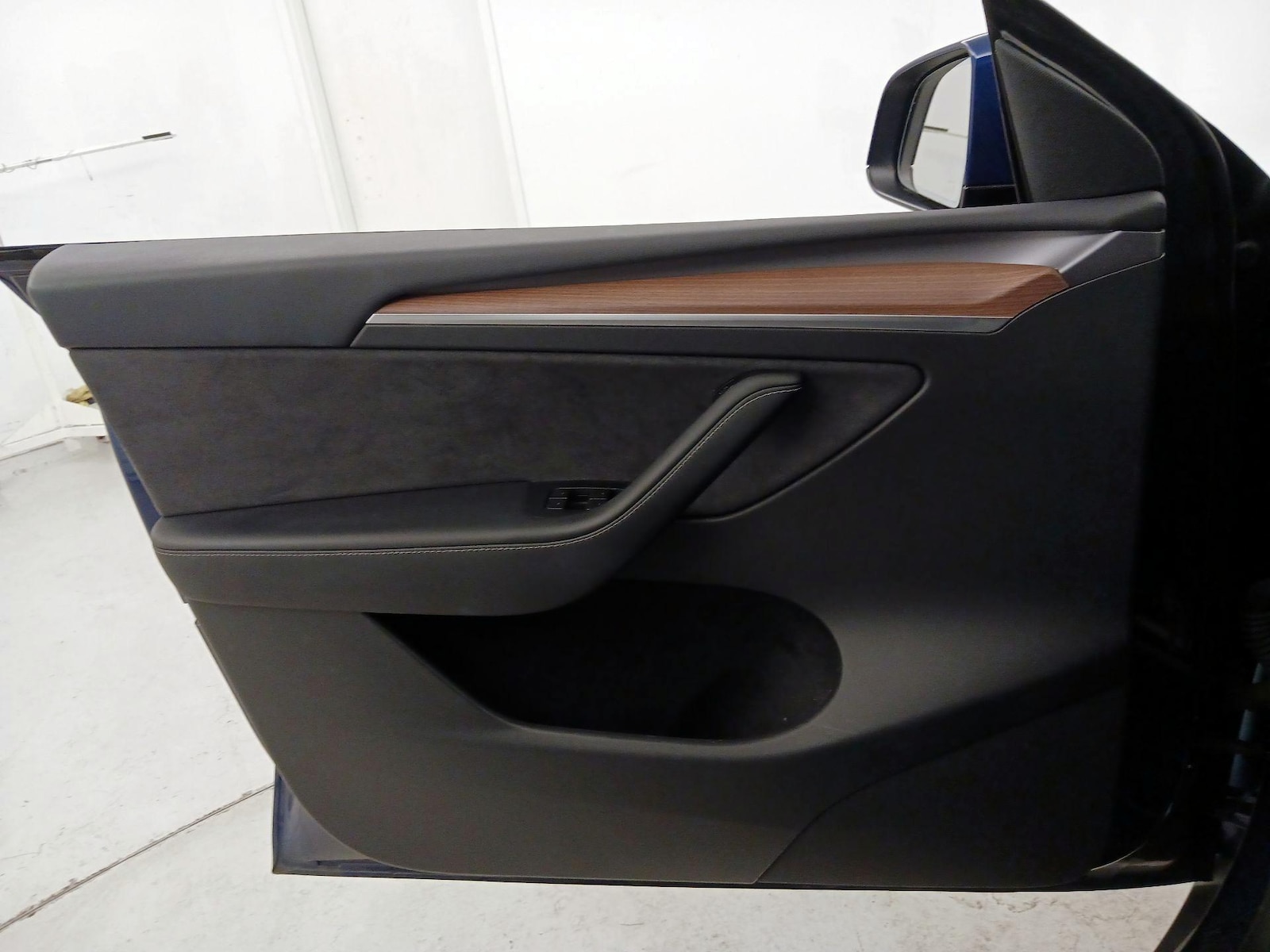 2023 Tesla Model Y Long Range - Photo 13