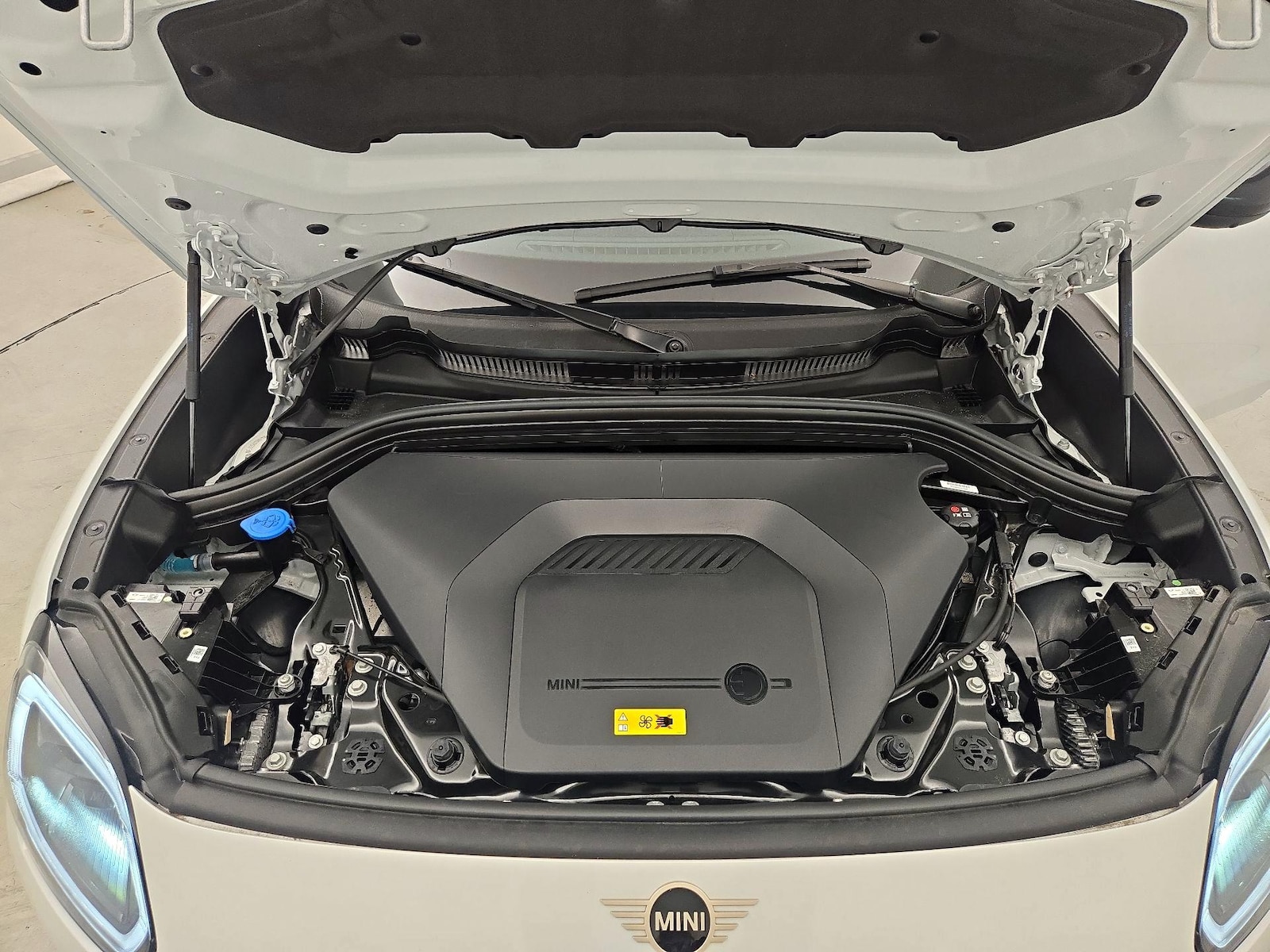 2025 MINI Countryman SE - Photo 22