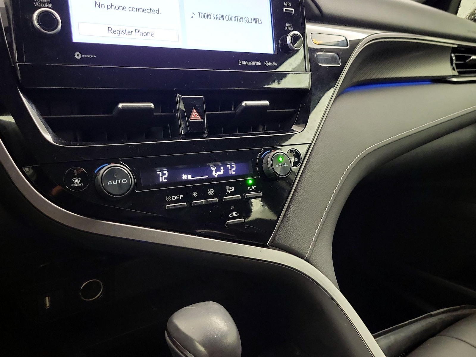 2024 Toyota Camry XSE - Photo 17
