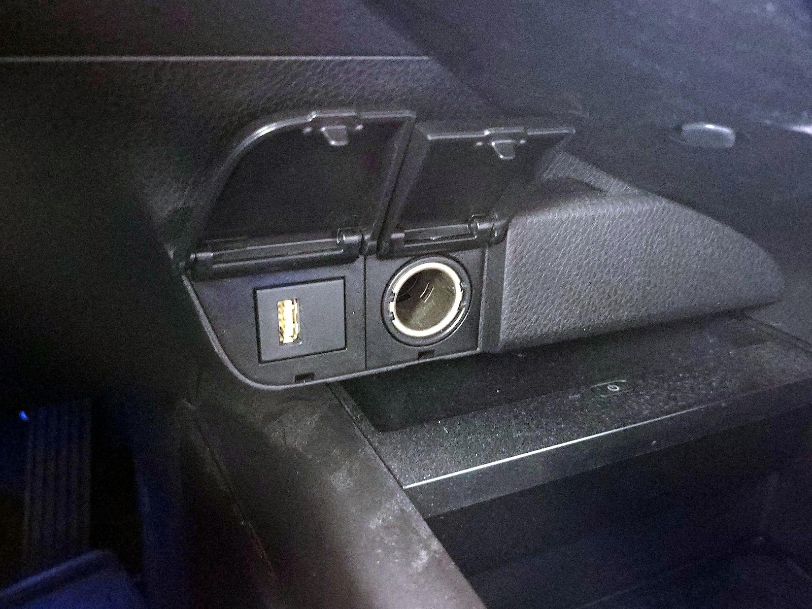 2024 Toyota Camry XSE - Photo 19