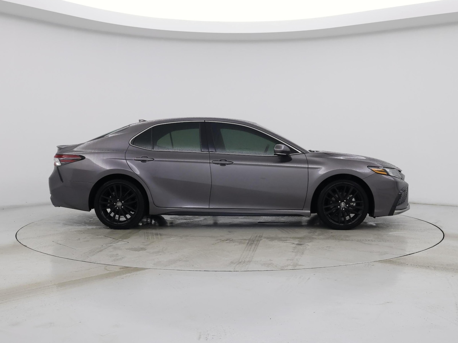 2024 Toyota Camry XSE - Photo 8
