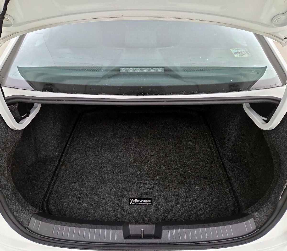 Trunk/Cargo (Seats Up)