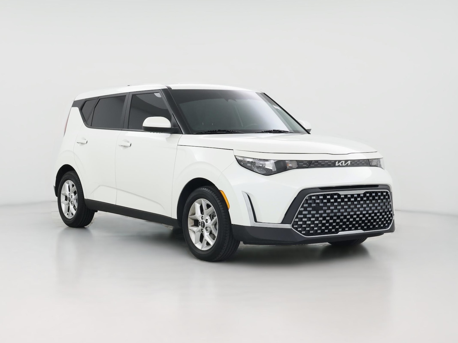 2023 Kia Soul LX - Photo 1