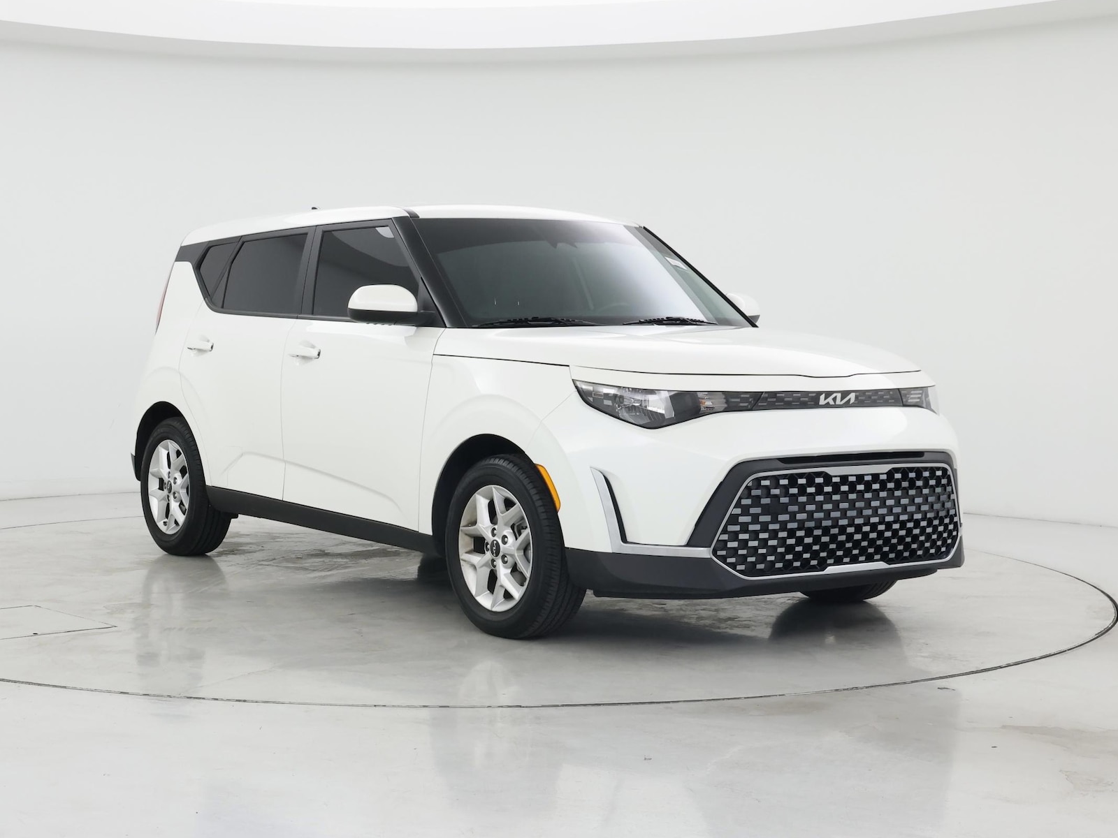 2023 Kia Soul LX - Photo 2