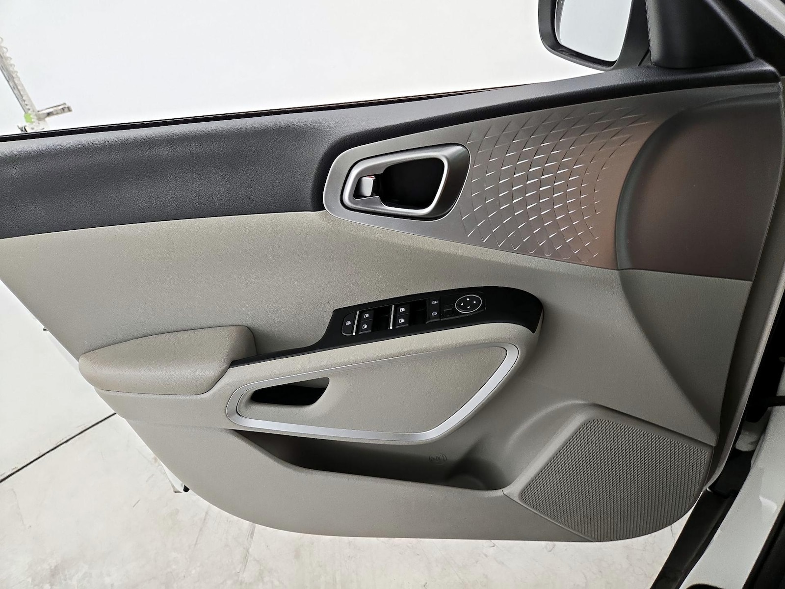 2023 Kia Soul LX - Photo 13