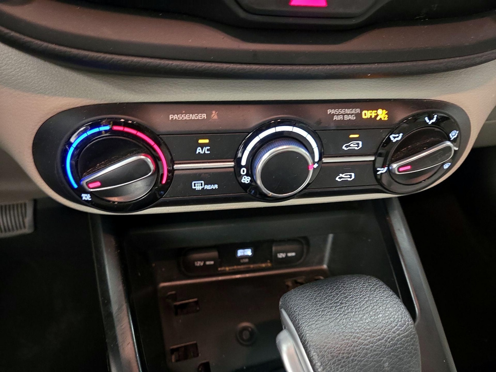 2023 Kia Soul LX - Photo 17