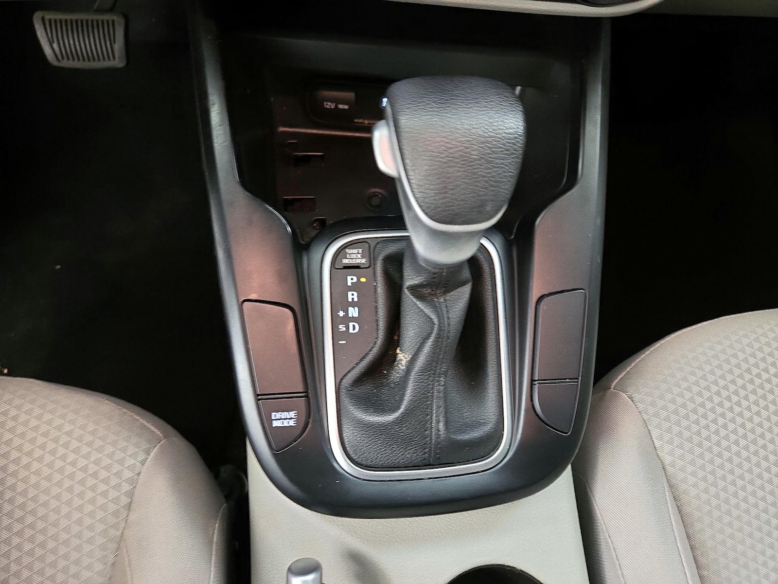 2023 Kia Soul LX - Photo 18