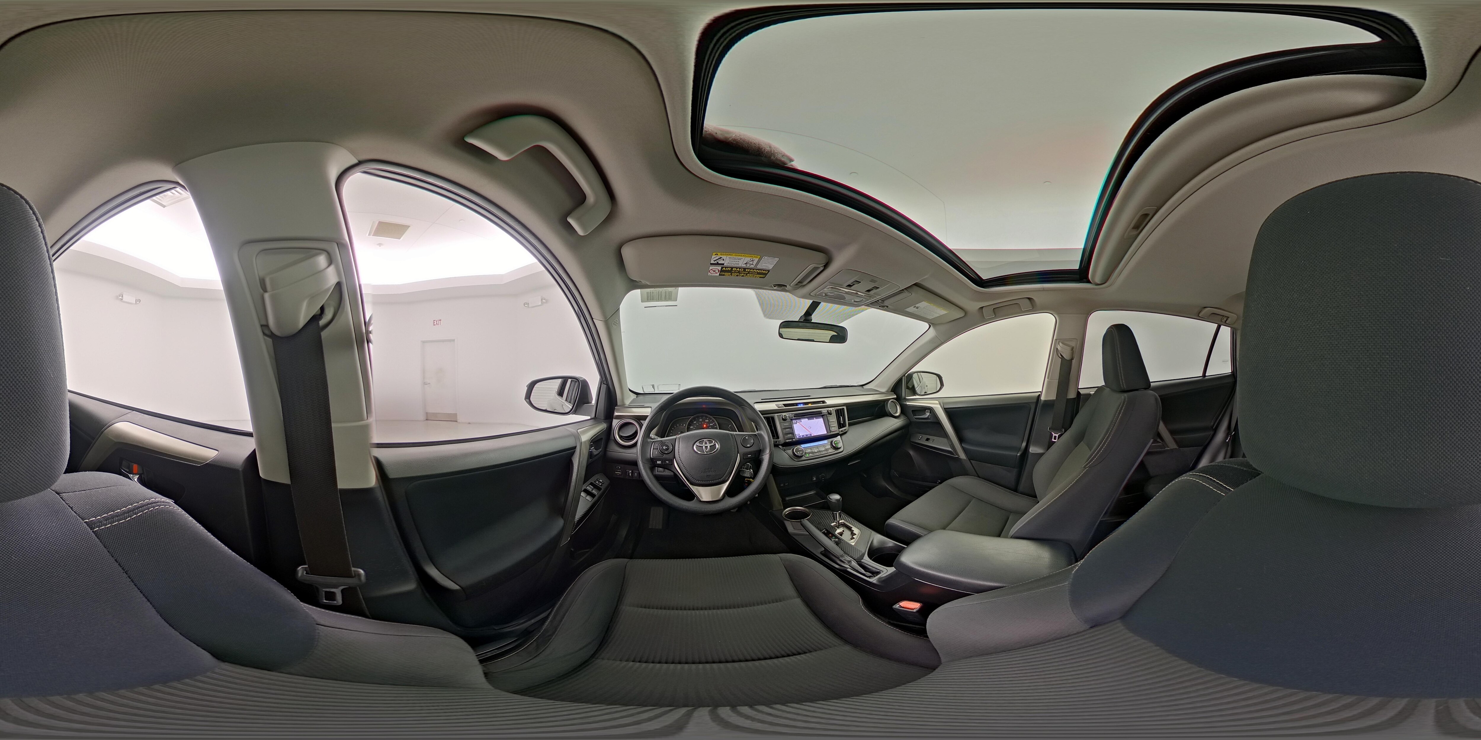 2014 Toyota RAV4 XLE - Photo 28