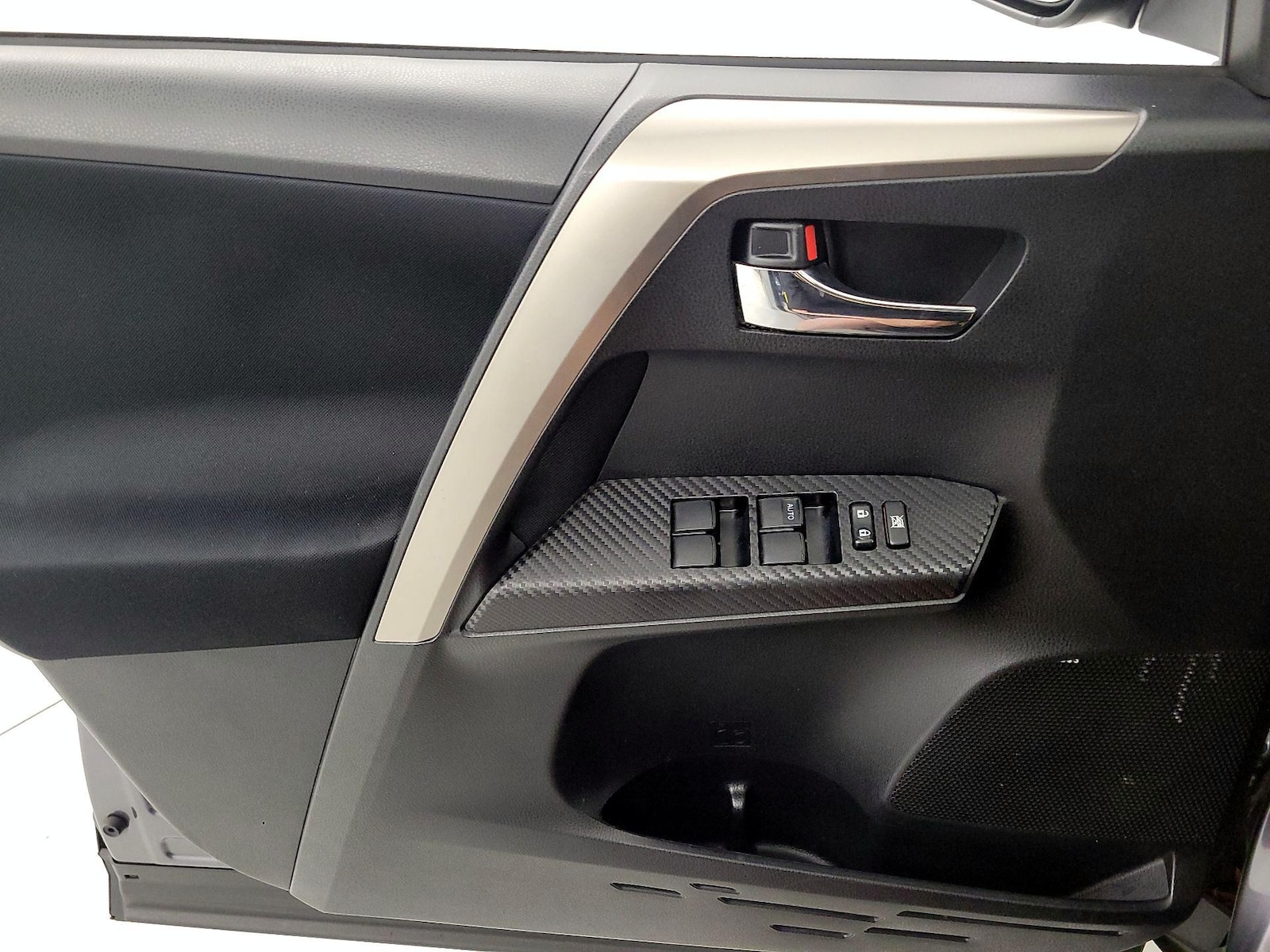 2014 Toyota RAV4 XLE - Photo 13