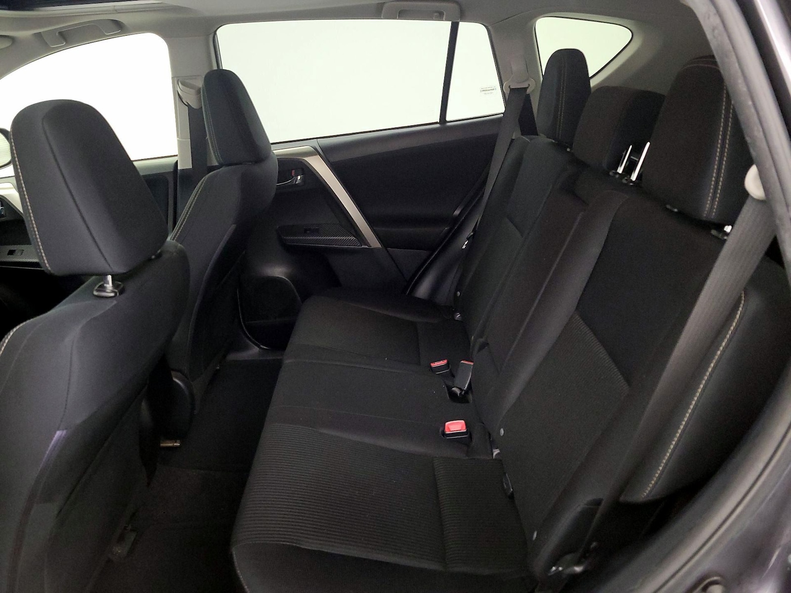 2014 Toyota RAV4 XLE - Photo 22