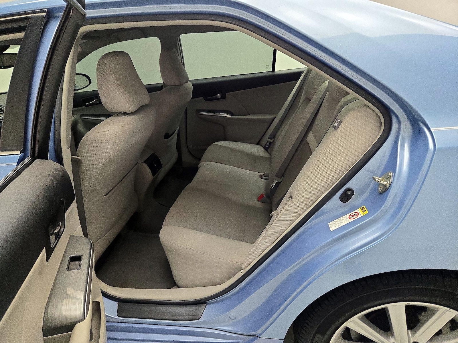 2014 Toyota Camry XLE Hybrid - Photo 20