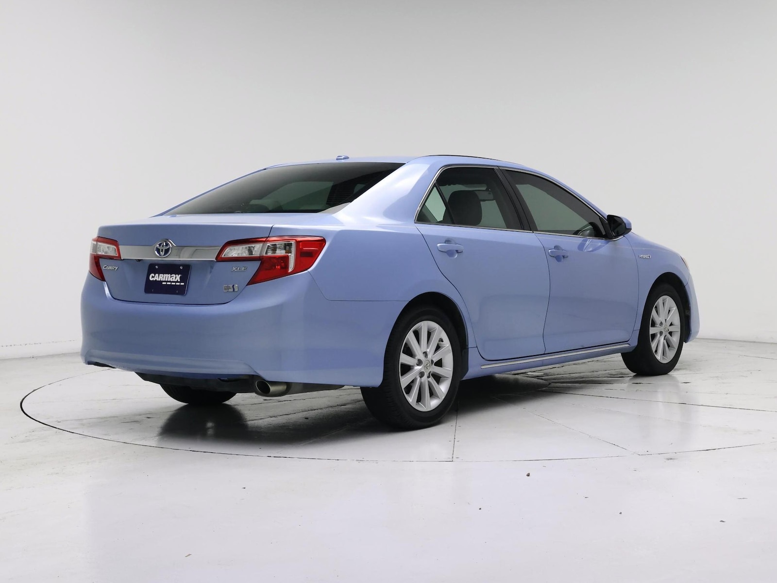 2014 Toyota Camry XLE Hybrid - Photo 9