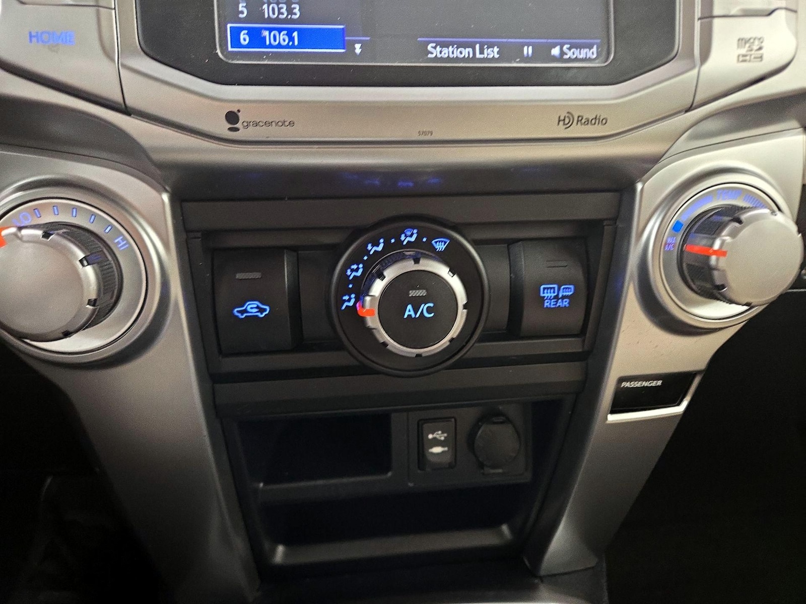 2015 Toyota 4Runner SR5 Premium - Photo 18