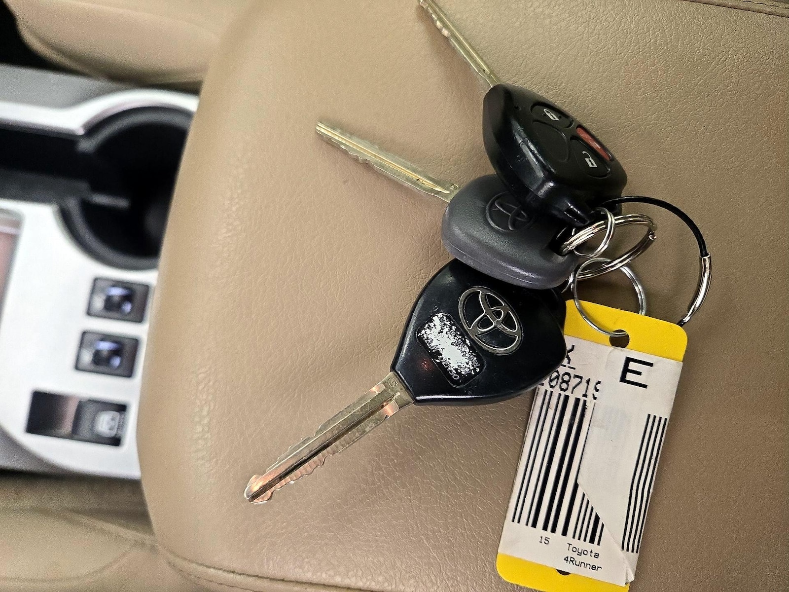 2015 Toyota 4Runner SR5 Premium - Photo 27
