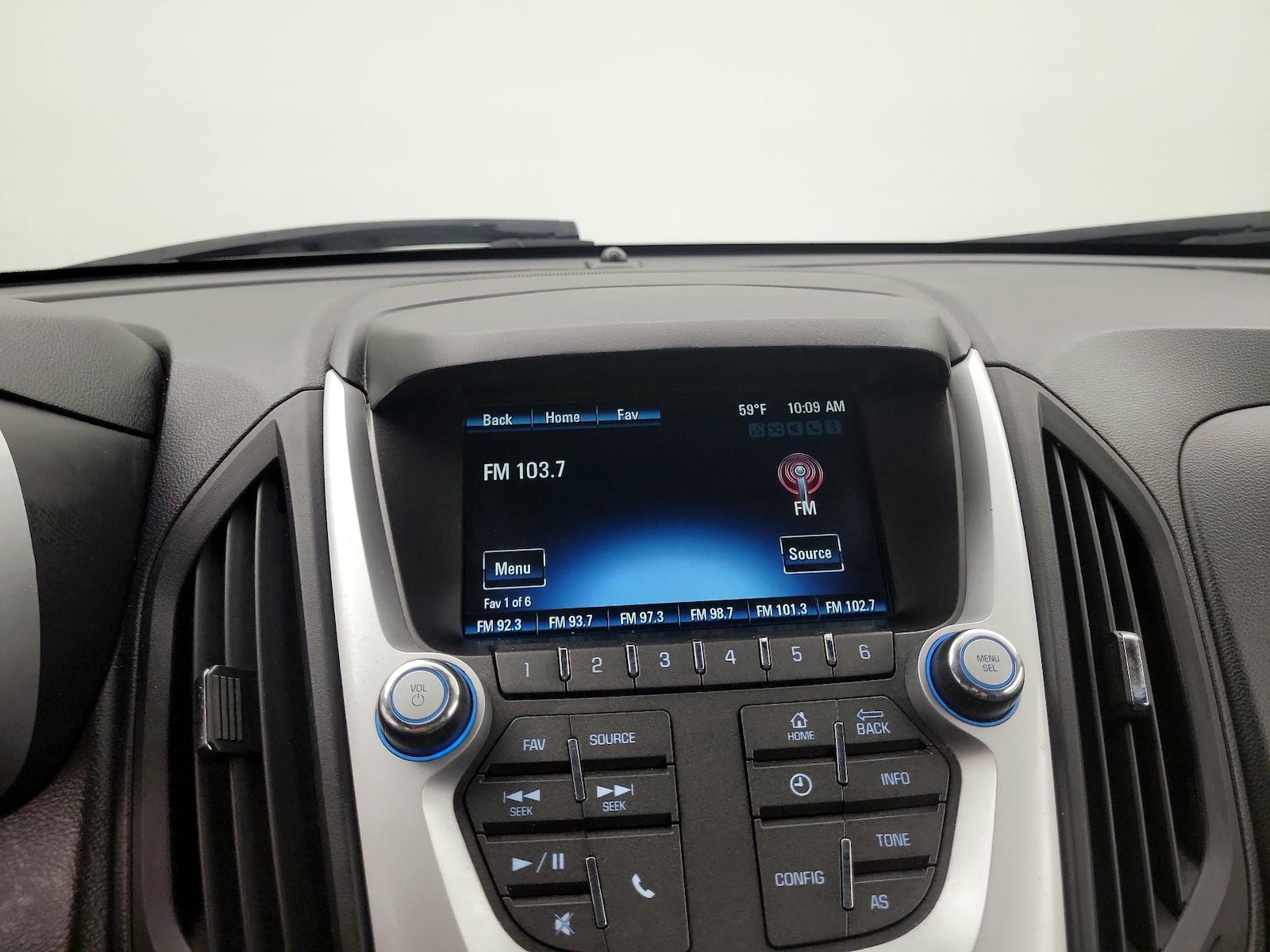2017 Chevrolet Equinox LT - Photo 16