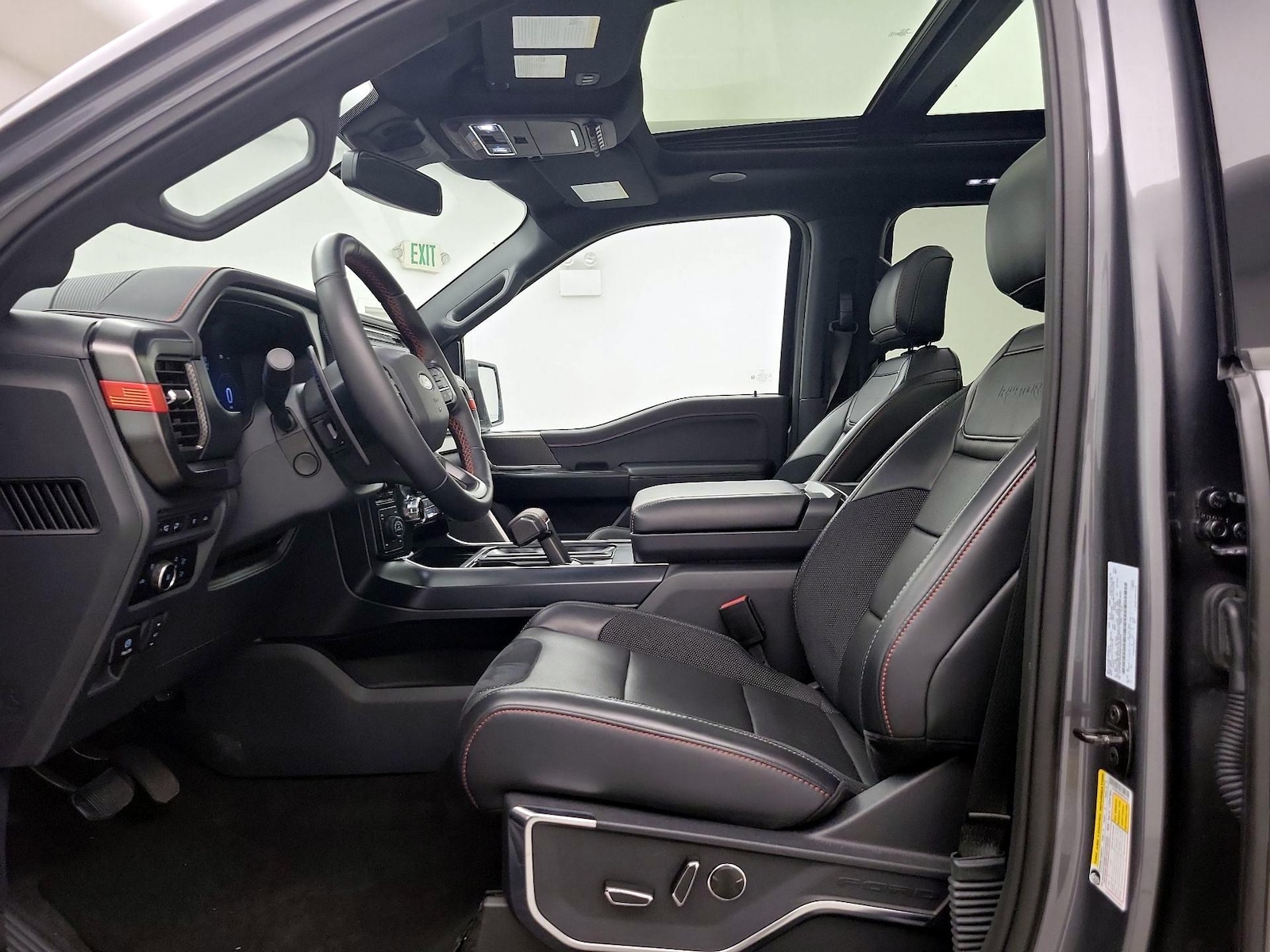 2024 Ford F-150 Raptor - Photo 12