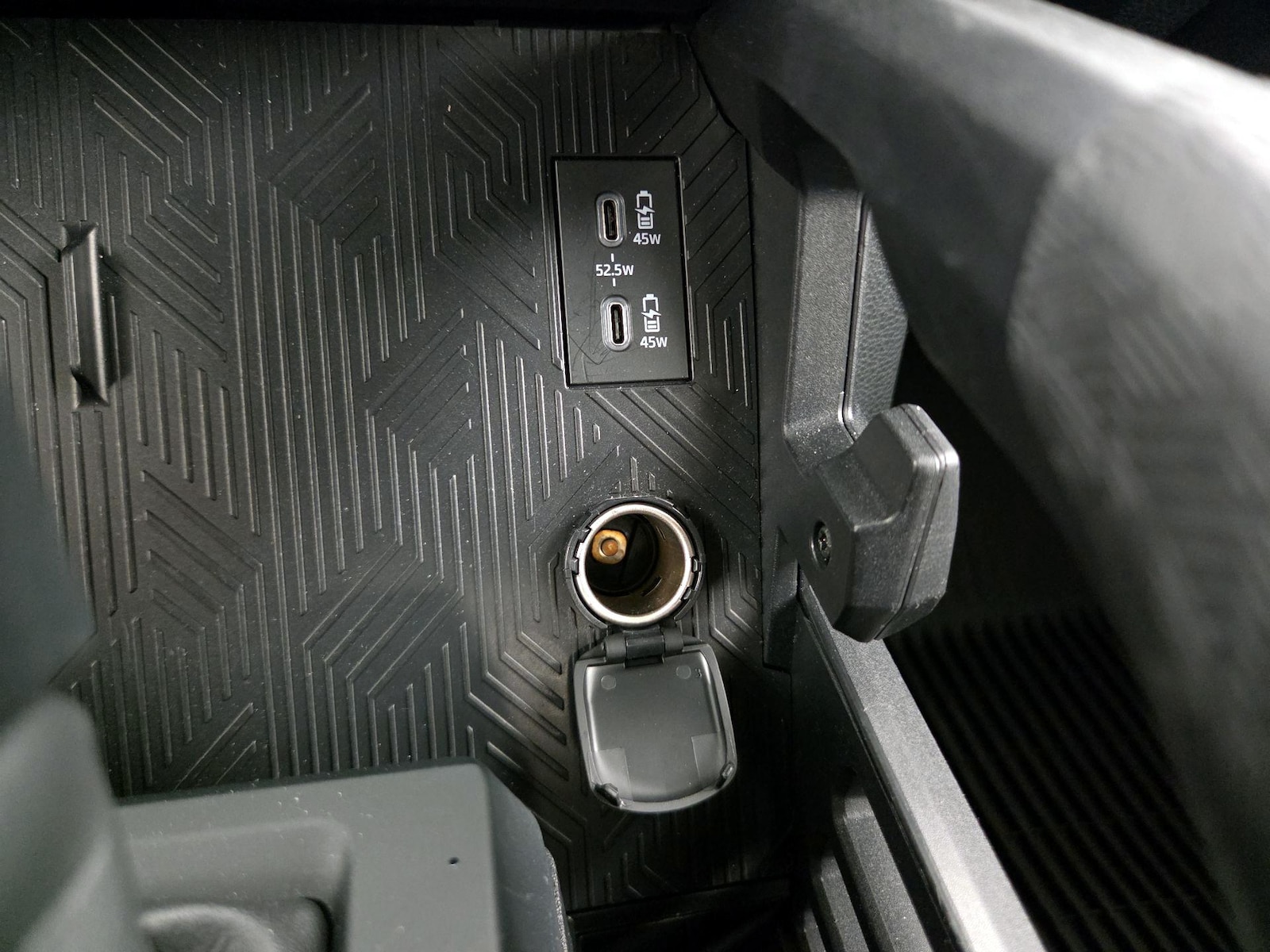2026 Toyota Tacoma SR5 - Photo 19
