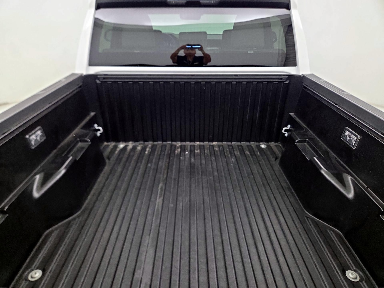 2026 Toyota Tacoma SR5 - Photo 21