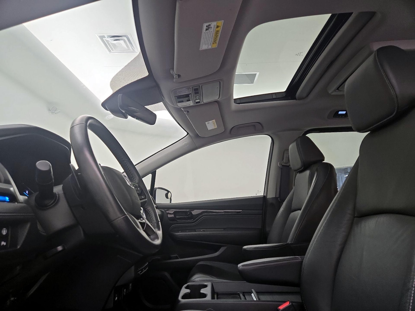 Sunroof(s) & Overhead Airbags