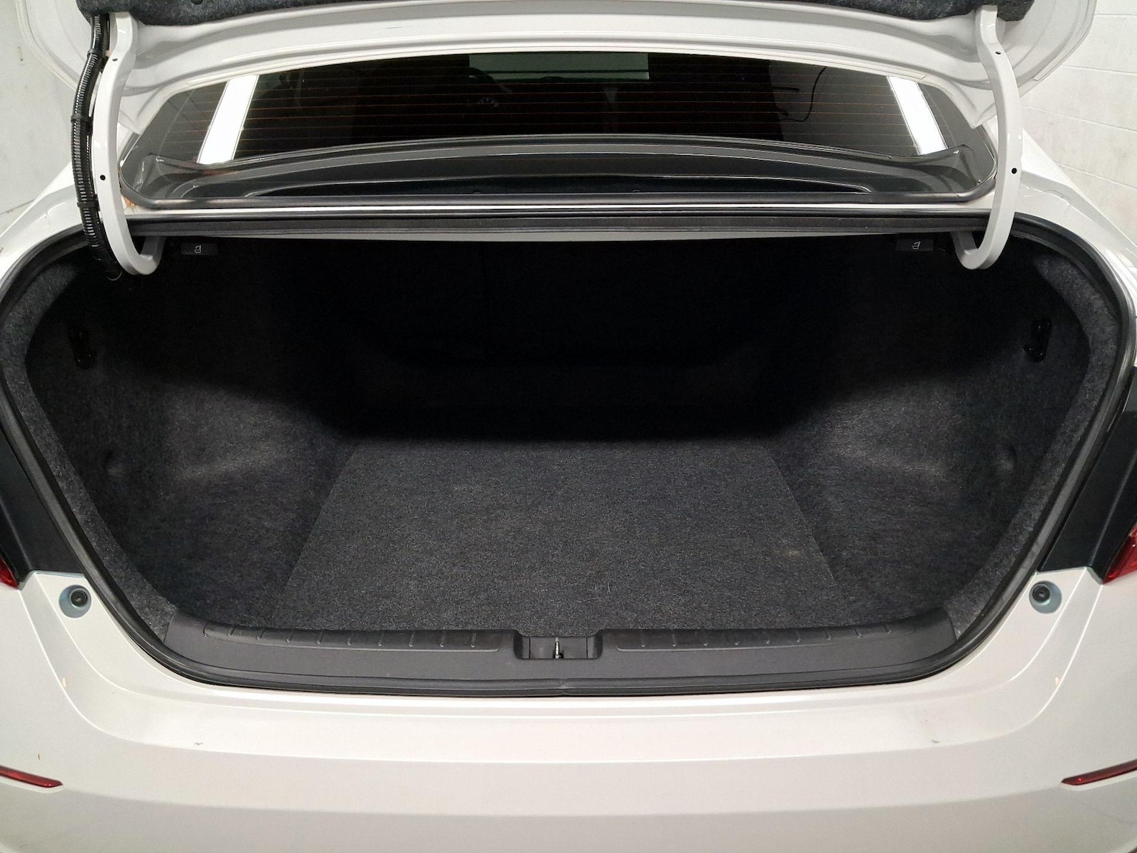 2021 Honda Accord Sport - Photo 17