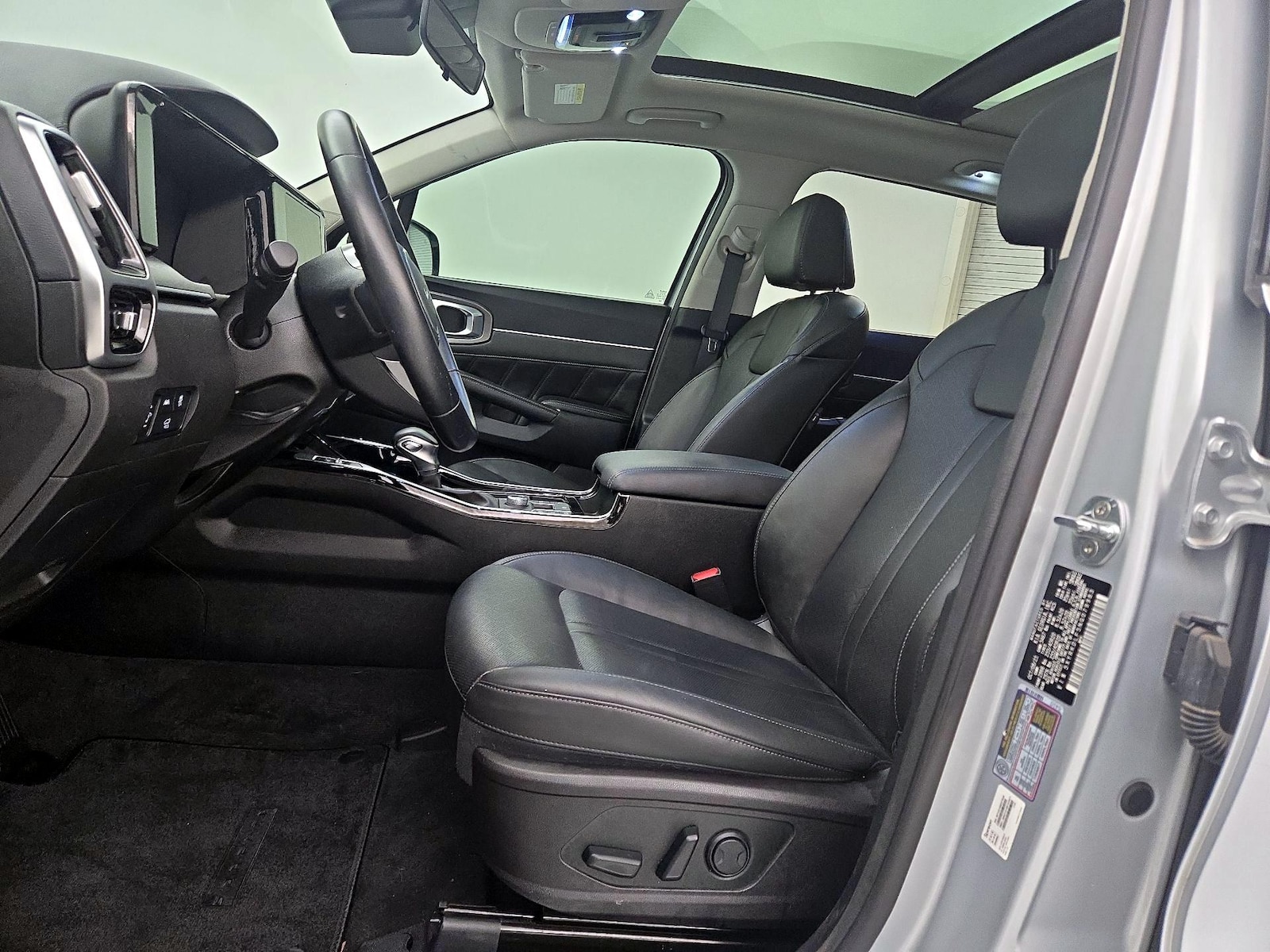 2022 Kia Sorento SX - Photo 12