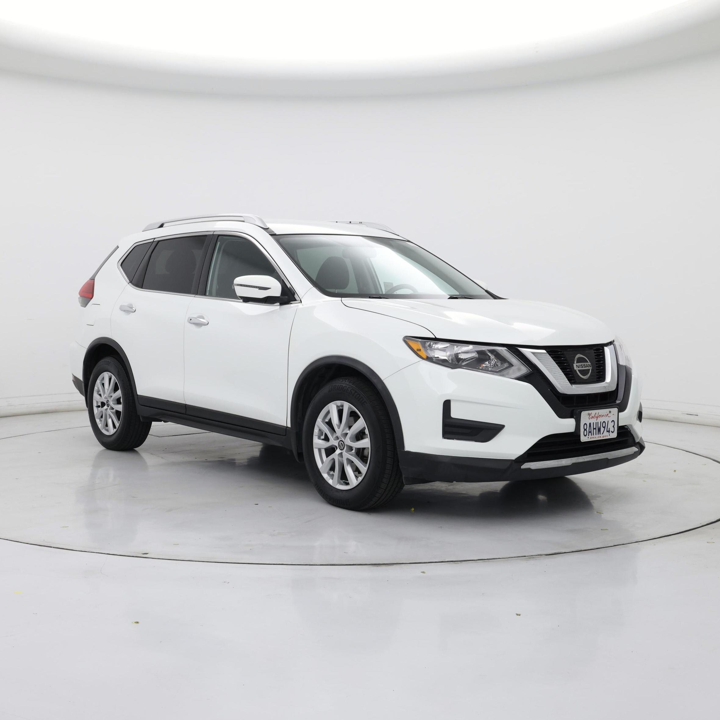 White 2017 Nissan Rogue SUV / Crossover Front-Wheel Drive Automatic