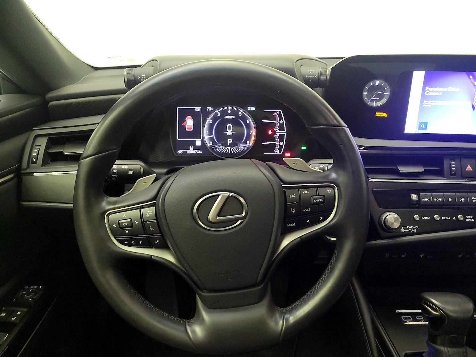 2024 Lexus ES 350 - Photo 11