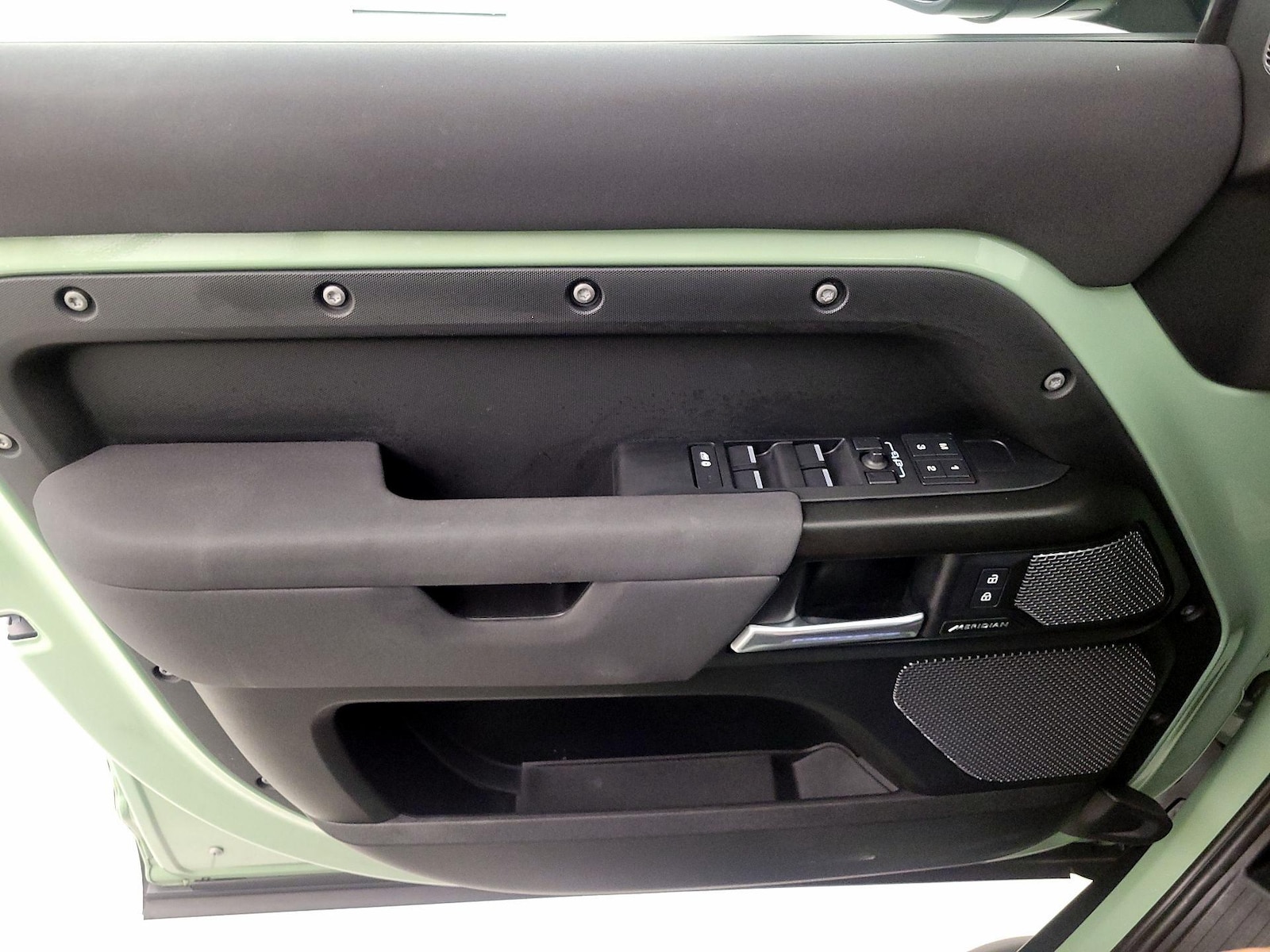2023 Land Rover Defender 75th Edition - Photo 13
