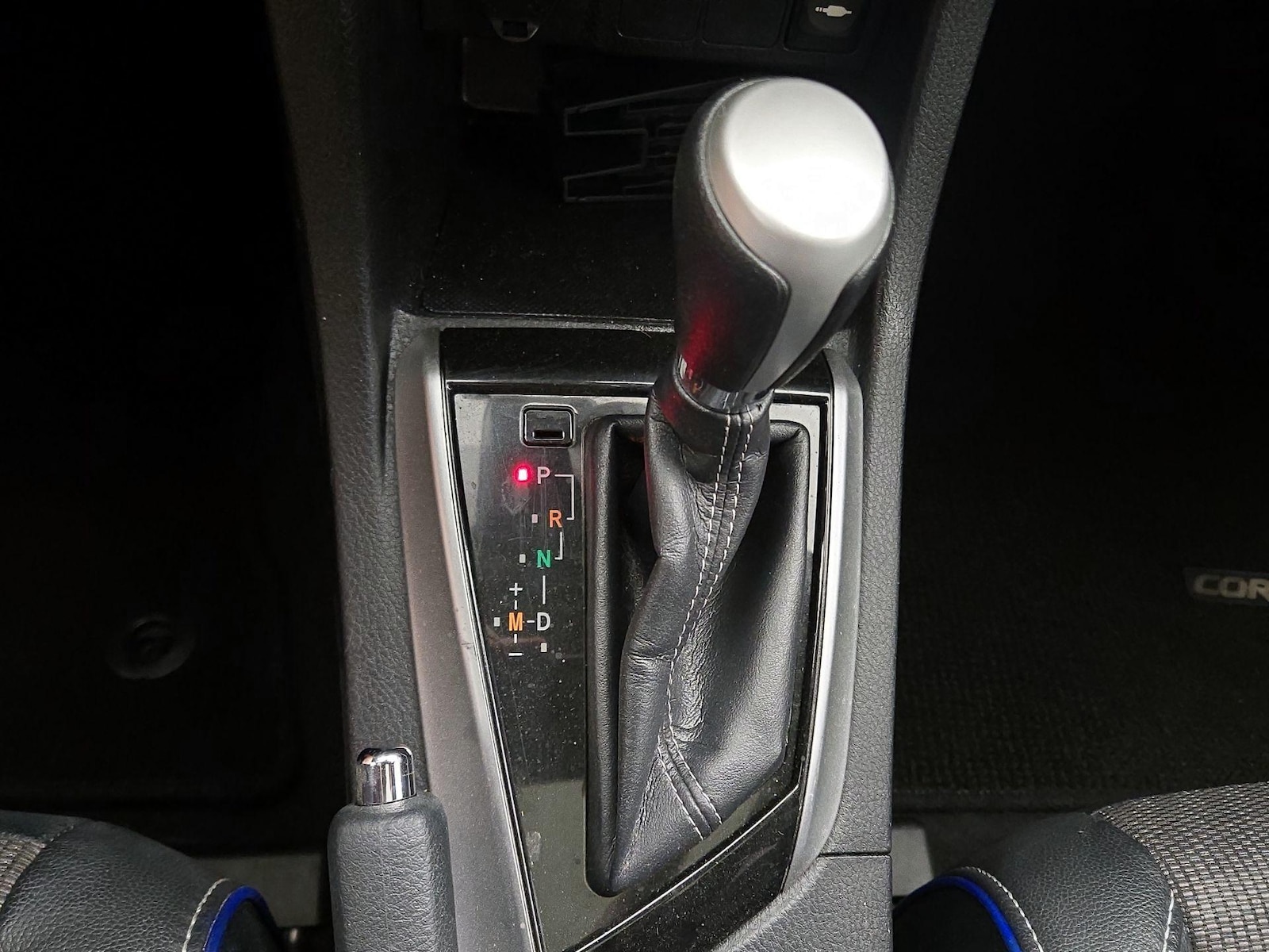 2017 Toyota Corolla SE - Photo 18