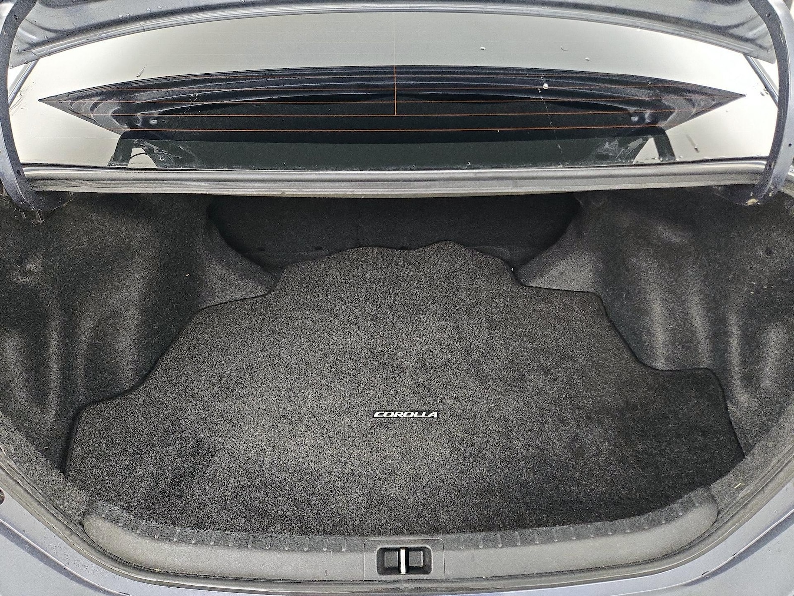 2017 Toyota Corolla SE - Photo 22