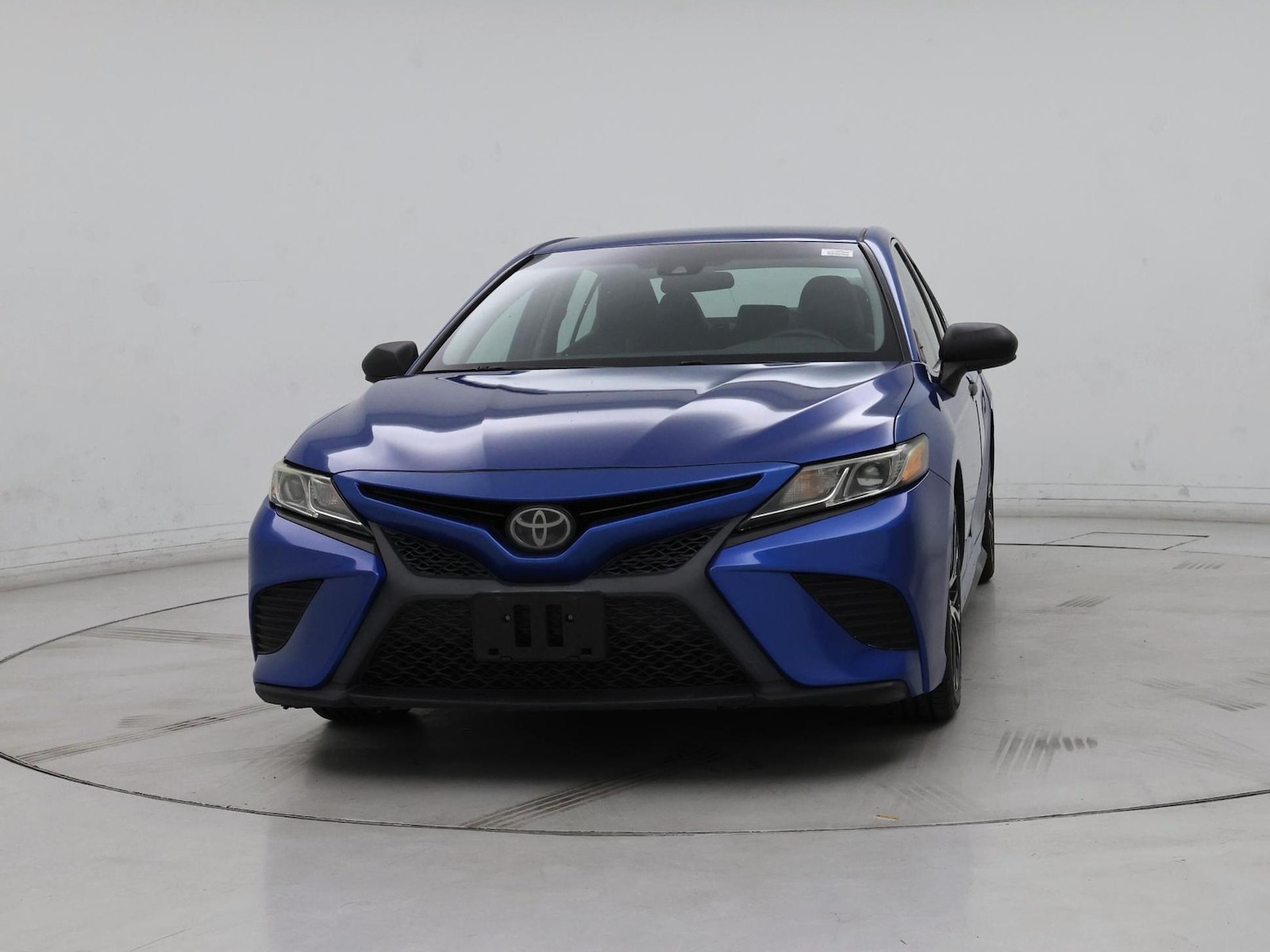 2018 Toyota Camry SE - Photo 6